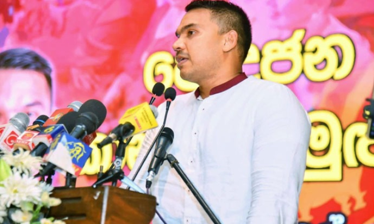 රට ආර්ථික වශයෙන් යම් පසුබෑමකට ලක්වෙන අවස්ථාවක දී පළමුවෙන් ම එය දැනෙන්නේ ගෙදර අම්මාට හෝ බිරිඳට - නාමල් රාජපක්ෂ